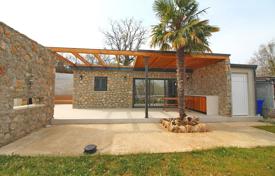 2 dormitorio casa de pueblo 32 m² en Malinska, Croacia. 285 000 €