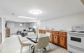 3 dormitorio casa de pueblo en York, Canadá. C$1 045 000