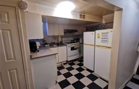 10 dormitorio casa de pueblo en North York, Canadá. C$1 807 000