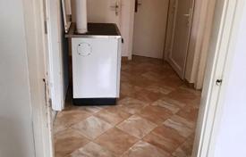 3 dormitorio piso 67 m² en Litsko-Senskaya County, Croacia. 76 000 €