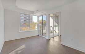 5 dormitorio piso en Eglinton Avenue East, Canadá. C$974 000