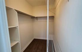 3 dormitorio piso en Scarborough, Canadá. C$838 000
