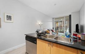 2 dormitorio piso en Fort York Boulevard, Canadá. C$700 000