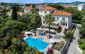 12 dormitorio mansión en Cannes, Francia. 30 000 €  por semana