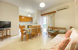 2 dormitorio piso 53 m² en Loutraki, Grecia. 250 000 €