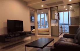 Condominio – Bang Rak, Bangkok, Tailandia. $240 000