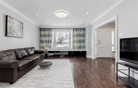 10 dormitorio casa de pueblo en Scarborough, Canadá. C$1 867 000