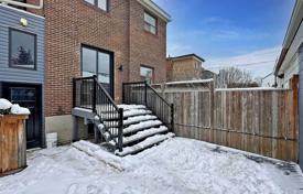 8 dormitorio adosado en Old Toronto, Canadá. C$3 035 000