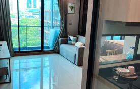 1-dormitorio apartamentos en condominio en Khlong Toei, Tailandia. $135 000