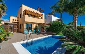Villa – Amarilla Golf, Islas Canarias, España. 850 000 €