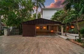 4 dormitorio casa de pueblo 322 m² en Miami, Estados Unidos. $5 900 000