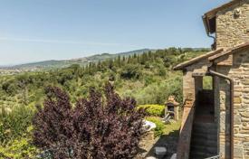 4 dormitorio villa 350 m² en Cortona, Italia. 1 150 000 €
