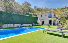 4 dormitorio casa de pueblo 447 m² en Platja d'Aro, España. 1 300 000 €