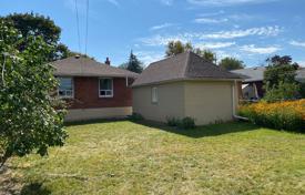 6 dormitorio casa de pueblo en Scarborough, Canadá. C$1 682 000