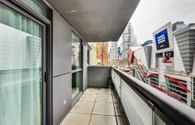 2 dormitorio piso en Richmond Street West, Canadá. C$886 000