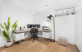 4 dormitorio adosado en North York, Canadá. C$1 718 000