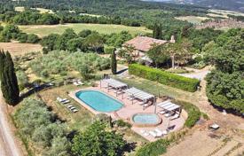 Villa – Pomarance, Toscana, Italia. 1 785 000 €