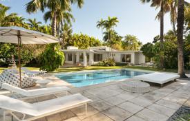 Villa – Miami Beach, Florida, Estados Unidos. 9 870 000 €