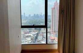 2-dormitorio apartamentos en condominio en Khlong Toei, Tailandia. $315 000