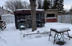 3 dormitorio casa de pueblo en Scarborough, Canadá. C$1 121 000