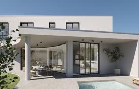 4 dormitorio chalet 228 m² en Dromolaxia, Chipre. 589 000 €