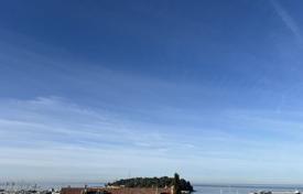 3 dormitorio piso 72 m² en Rovinj, Croacia. 428 000 €