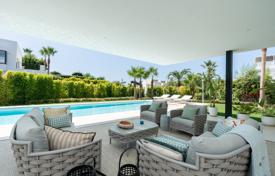 Villa – Nueva Andalucia, Marbella, Andalucía,  España. 3 495 000 €