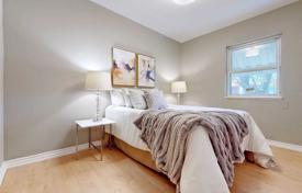 5 dormitorio casa de pueblo en Scarborough, Canadá. C$1 654 000