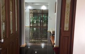 4 dormitorio chalet en Watthana, Tailandia. $5 700  por semana