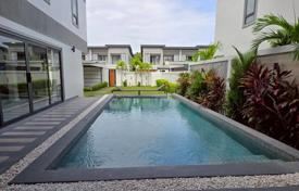 4 dormitorio villa 300 m² en Pattaya, Tailandia. $769 000