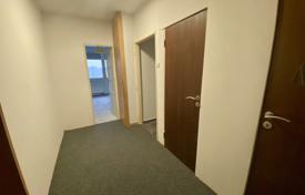 2 dormitorio piso 44 m² en Prague 8, República Checa. Price on request