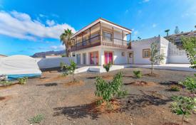 Casa de pueblo – Puerto de Santiago, Santa Cruz de Tenerife, Islas Canarias,  España. 950 000 €