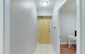 2 dormitorio piso en Yonge Street, Canadá. C$726 000