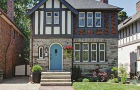 Casa de pueblo – Etobicoke, Toronto, Ontario,  Canadá. C$2 404 000