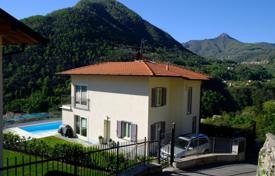 Villa – Argegno, Lago Como, Lombardía,  Italia. 1 400 000 €
