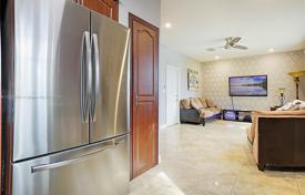 Casa de pueblo – Pembroke Pines, Broward, Florida,  Estados Unidos. $529 000