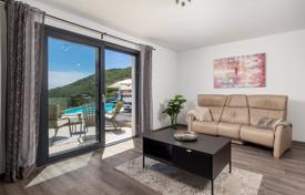 9 dormitorio casa de pueblo 480 m² en Mošćenička Draga, Croacia. 1 490 000 €