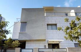 Chalet – Netanya, Center District, Israel. $759 000