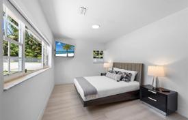 5 dormitorio casa de pueblo 327 m² en Fort Lauderdale, Estados Unidos. $2 495 000