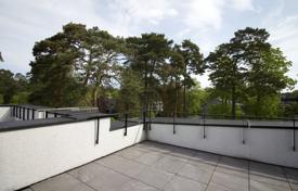 5 dormitorio chalet 305 m² en Dzintaru prospekts, Letonia. 850 000 €