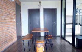 2-dormitorio apartamentos en condominio en Watthana, Tailandia. $186 000