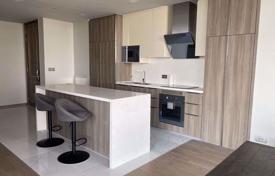 3-dormitorio apartamentos en condominio en Watthana, Tailandia. $3 060  por semana