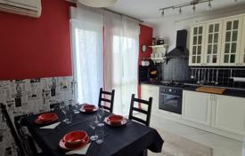 4 dormitorio piso 91 m² en Pula, Croacia. 281 000 €