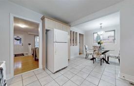 5 dormitorio casa de pueblo en North York, Canadá. C$1 737 000