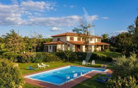 6 dormitorio villa 460 m² en Grosseto, Italia. 1 350 000 €