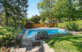 Casa de pueblo – Scarborough, Toronto, Ontario,  Canadá. C$1 861 000