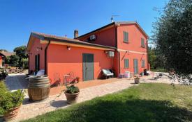 11 dormitorio villa 637 m² en Grosseto, Italia. 1 350 000 €