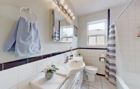 8 dormitorio casa de pueblo en Scarborough, Canadá. C$1 308 000