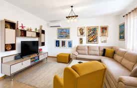 2 dormitorio piso 80 m² en Bečići, Montenegro. 226 000 €