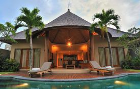 Villa – Kerobokan Kelod, Badung, Indonesia. $1 560  por semana